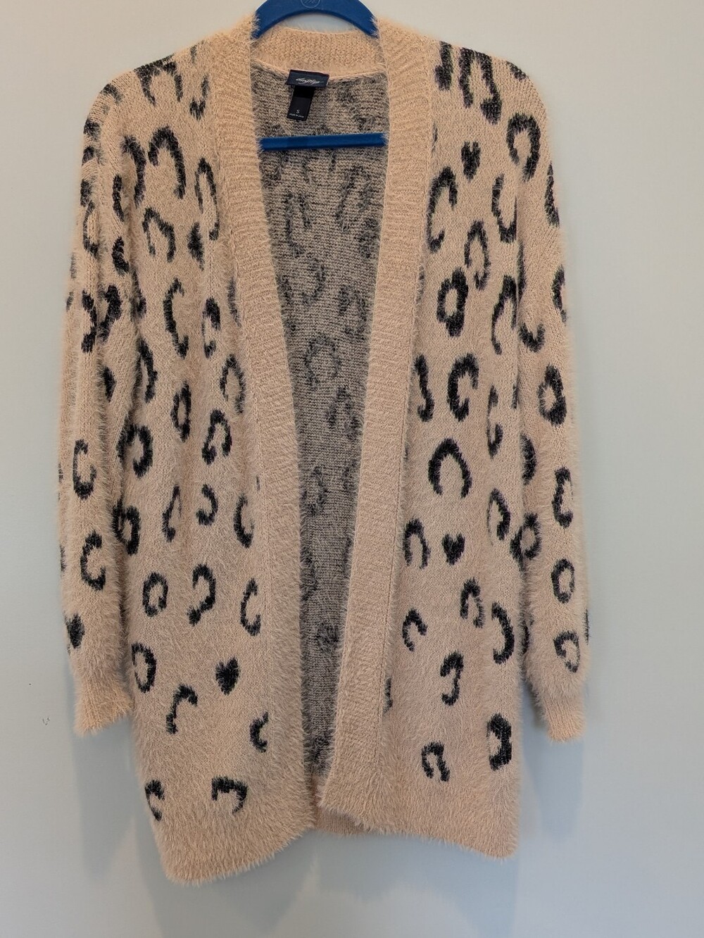 Leopard Print Eyelash Cardigan Daytrip (Buckle)